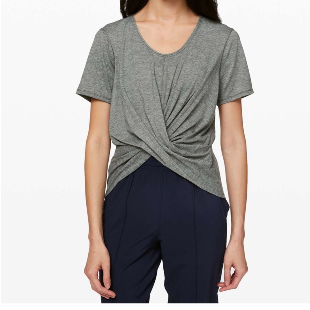 Lululemon Do the Daily SS Cross - Lululemon size 2